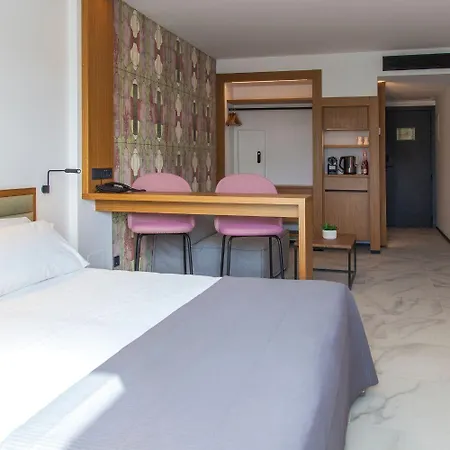 Stic Urban & Hotel 4*