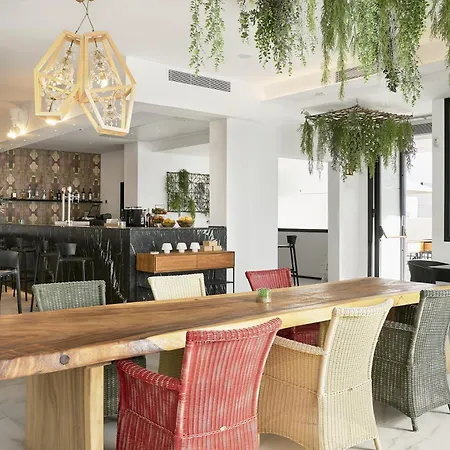 Hotel Stic Urban & 4*